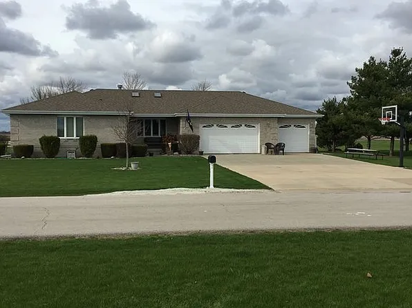 497 W Lincoln Ave, Clifton, IL 60927