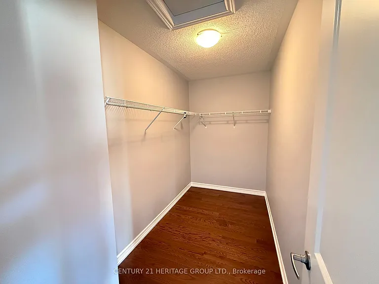 99 Cayton Cres — Photo 15