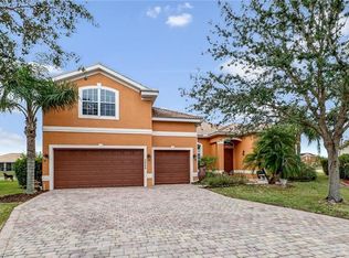 2644 Fishtail Palm Ct, Naples, FL 34120