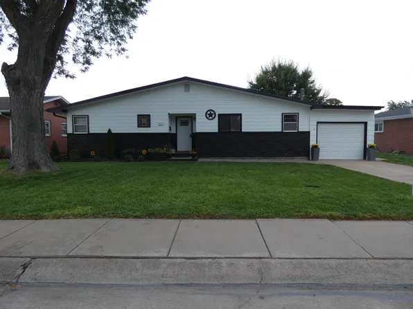 2217 W C St., North Platte, NE 69101