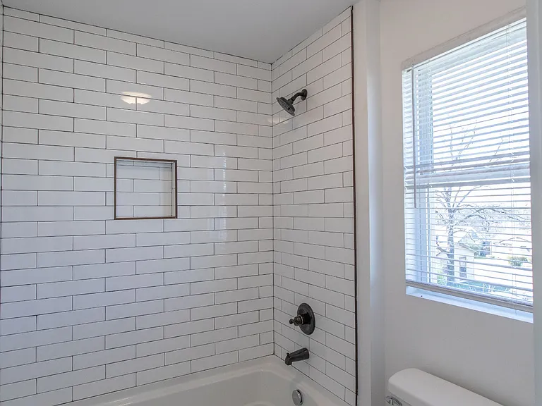 1713A Simpkins St — Photo 19