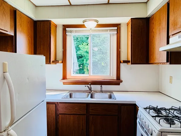 (undisclosed Address), Bristol, RI 02809