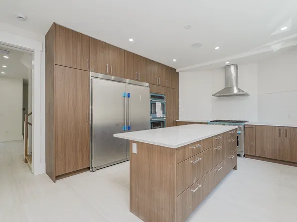 1753 East 21st Street image 16 of 49