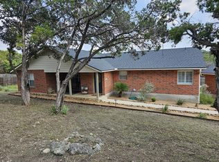 1118 Midnight Dr, San Antonio, TX 78260