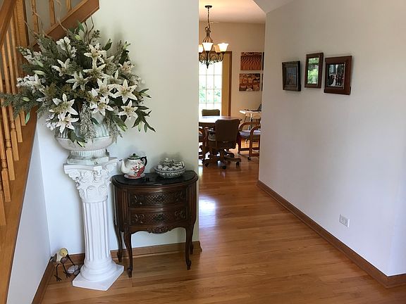 3rd image of 3096 Savannah Dr