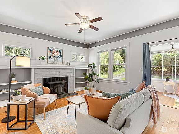 3rd image of 2149 E Phinney Bay Drive