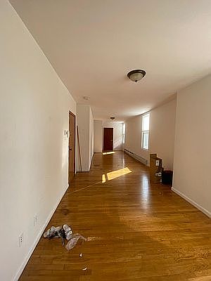 5th image of 29-15 Astoria Blvd #2F
