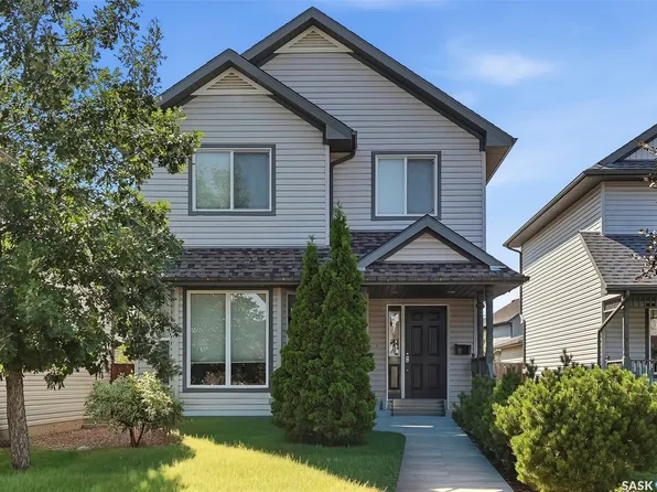 523 Denham Way, Saskatoon, SK S7R 1E5