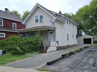 608 2nd St #1/2, Menasha, WI 54952