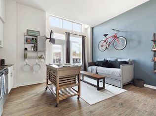 16 University Pl, Jersey City, NJ 07305