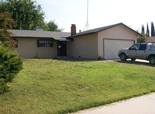 1442 Rawson Ave, Sanger, CA 93657