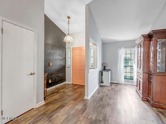 3rd image of 14142 DRAKES POINT Court