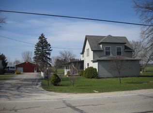 31319 Bushnell Rd, Burlington, WI 53105