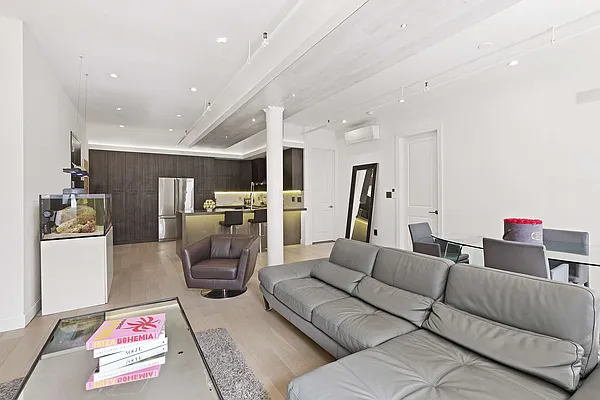 Rented by Compass | media 9