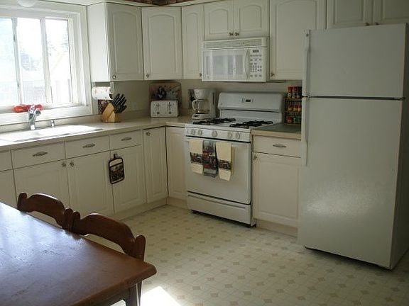 2nd image of 624 N 4th Ave