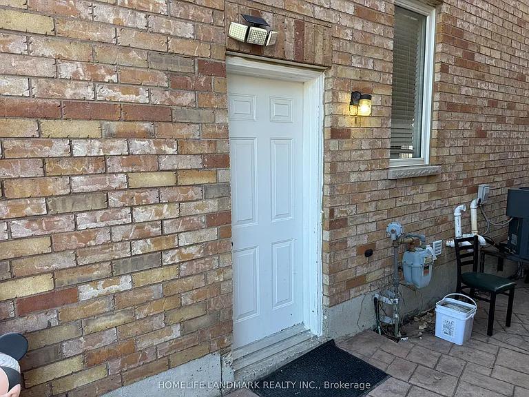 78 Miramar Dr #BASEMENT — Photo 3