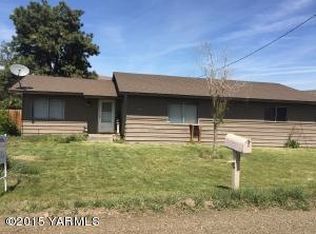771 Parish Rd, Selah, WA 98942