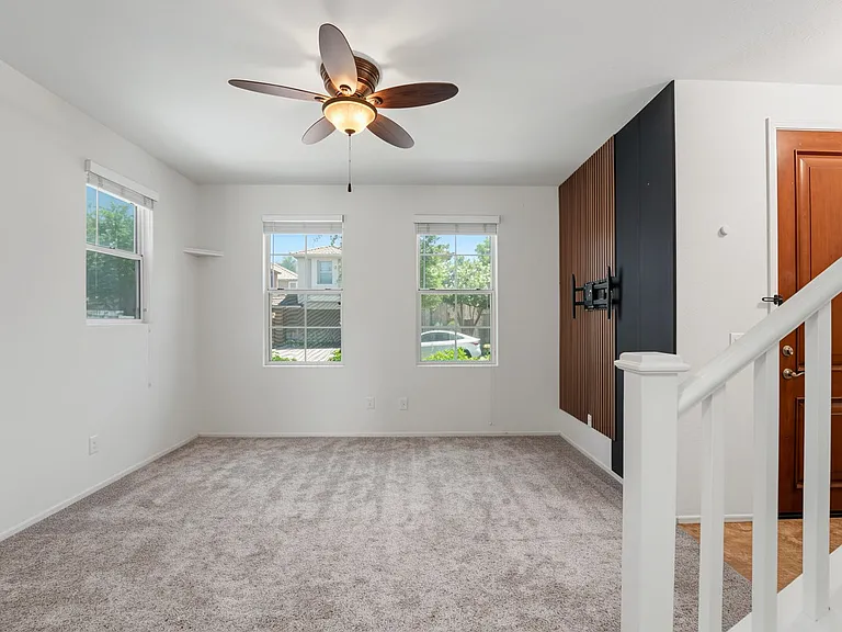 4036 E Carla Vista Dr — Photo 7