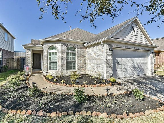 2nd image of 11514 Dahlia Dale Dr