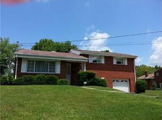 104 Wincanton Dr, New Kensington, PA 15068
