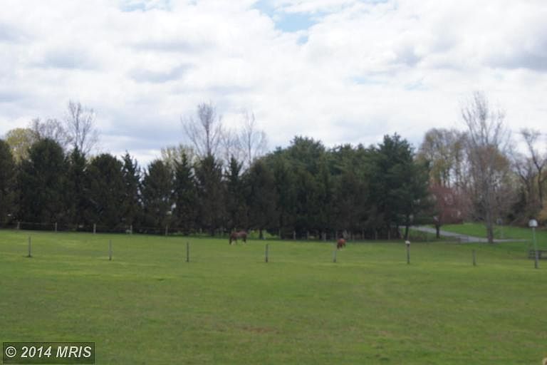 2nd image of 60 McCleary Rd