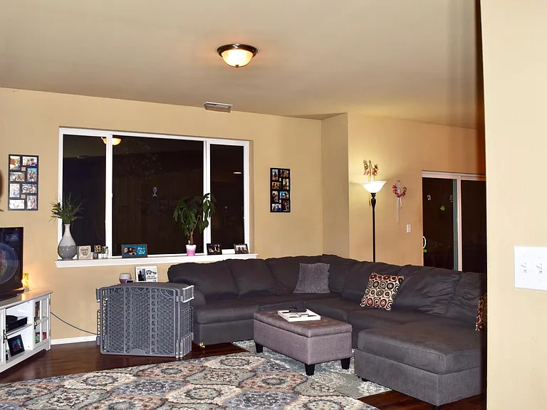 622 Shirehill St — Photo 9