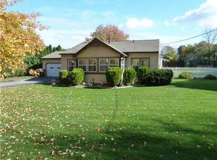 174 Eugene St, Gates, NY 14606