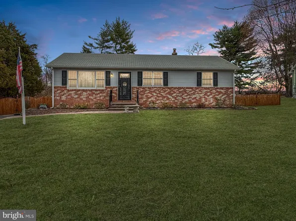 27736 Mount Pleasant Rd, Columbus, NJ 08022