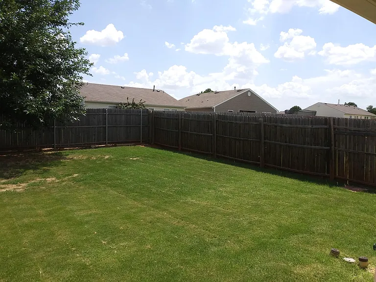 1612 NW 147th St — Photo 3