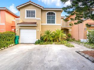 15902 SW 86th Ter, Miami, FL 33193