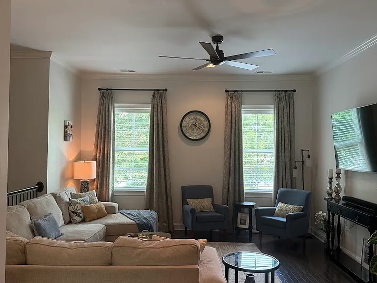 1057 Bowman Woods Dr — Photo 4