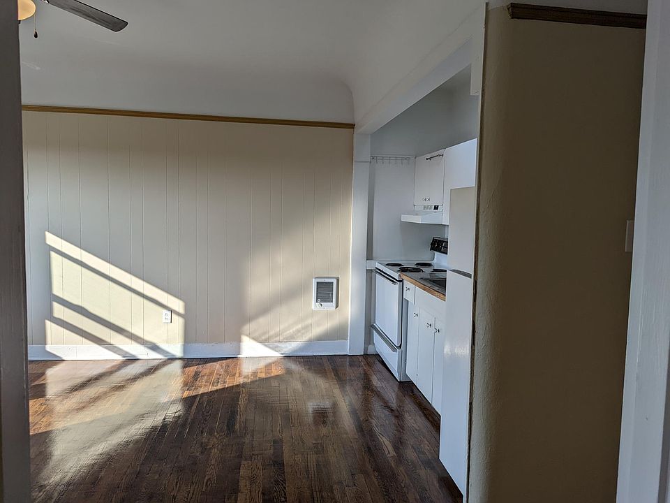 Fully restored studio, lots of natural light!