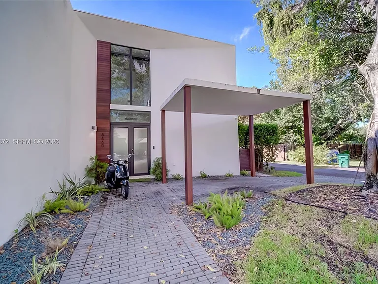 8660 Arboretum Ln — Photo 52
