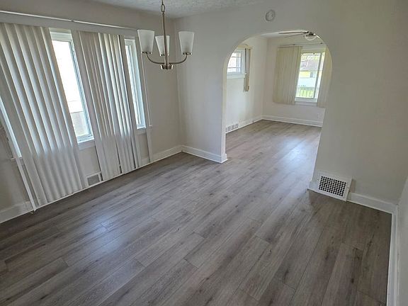4th image of 1712 Richmond Ave