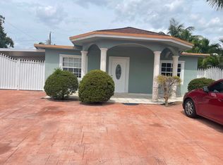 881 E 15th Pl, Hialeah, FL 33010