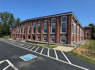 40 Web Ave, North Kingstown, RI 02852