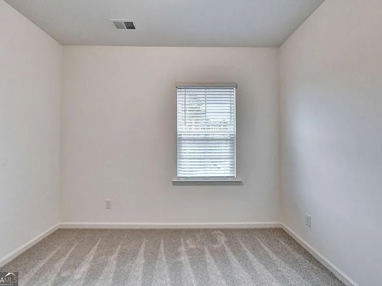 477 Danville Ave — Photo 43