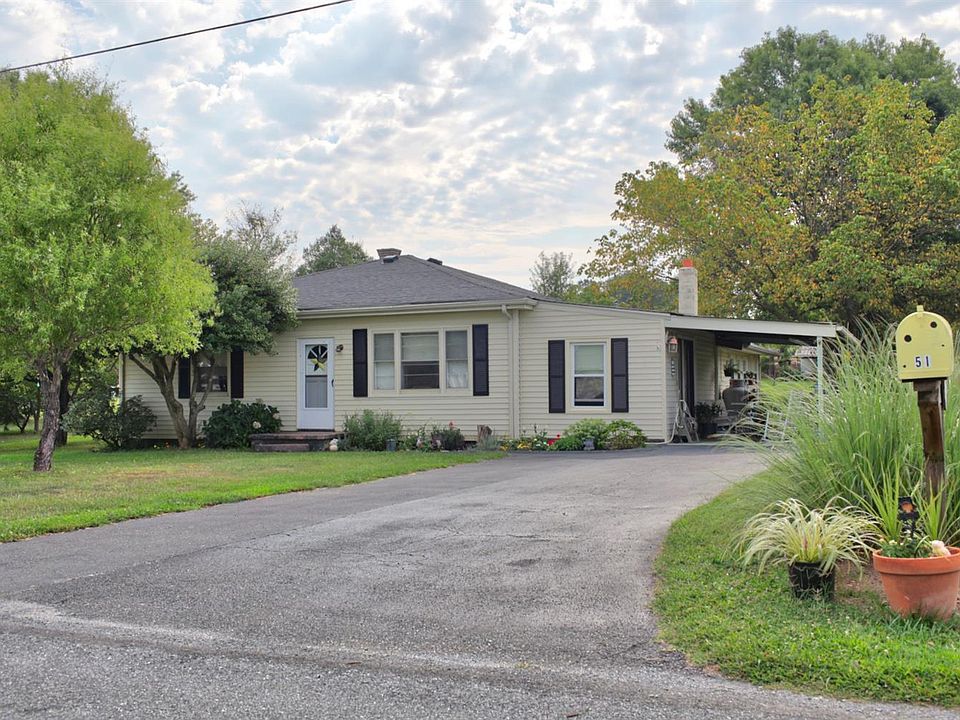 1st image of 51 Woodlawn Cir