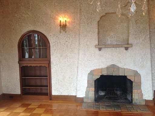 5th image of 75 El Plazuela St