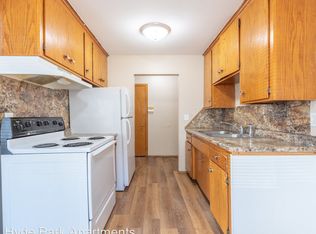 5851 2nd St NE APT 9, Fridley, MN 55432