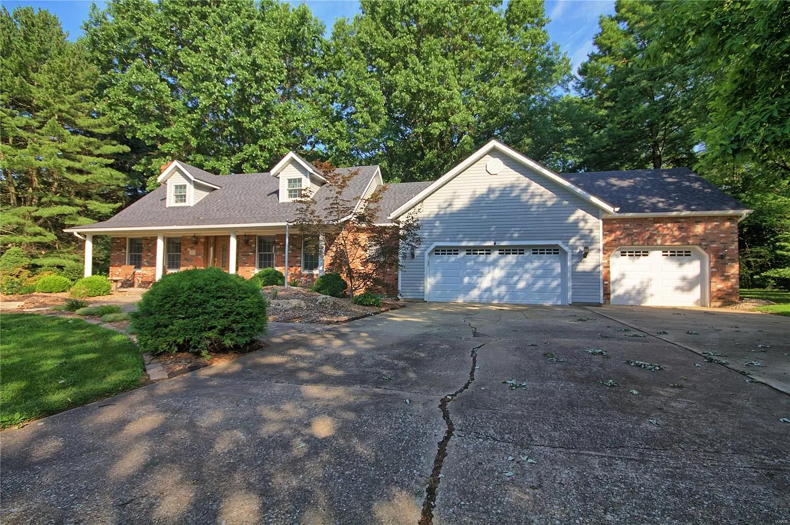 27 Glen Ridge Dr photo 1