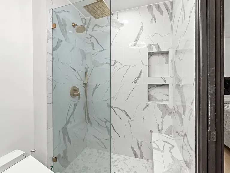 602 W Fir St W #201 — Photo 14