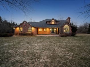 2255 Mohawk Trl, Milton, ON L0P 1B0