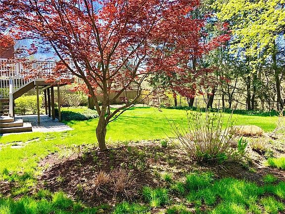 4th image of 181 Penhurst Dr
