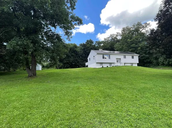1169 SALT POINT TPKE, Salt Point, NY 12569