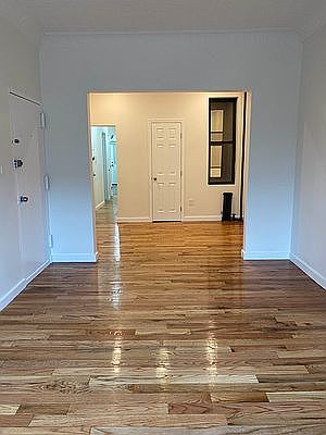 2nd image of 621 Park Pl APT 2