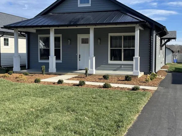 95 Temple Church Rd, Brevard, NC 28712