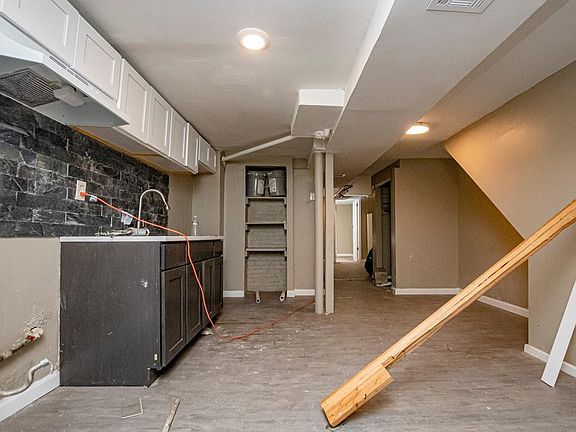 4th image of 206 Mount Prospect Ave #3