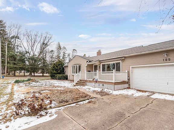 5th image of 105 Cornwall Ave