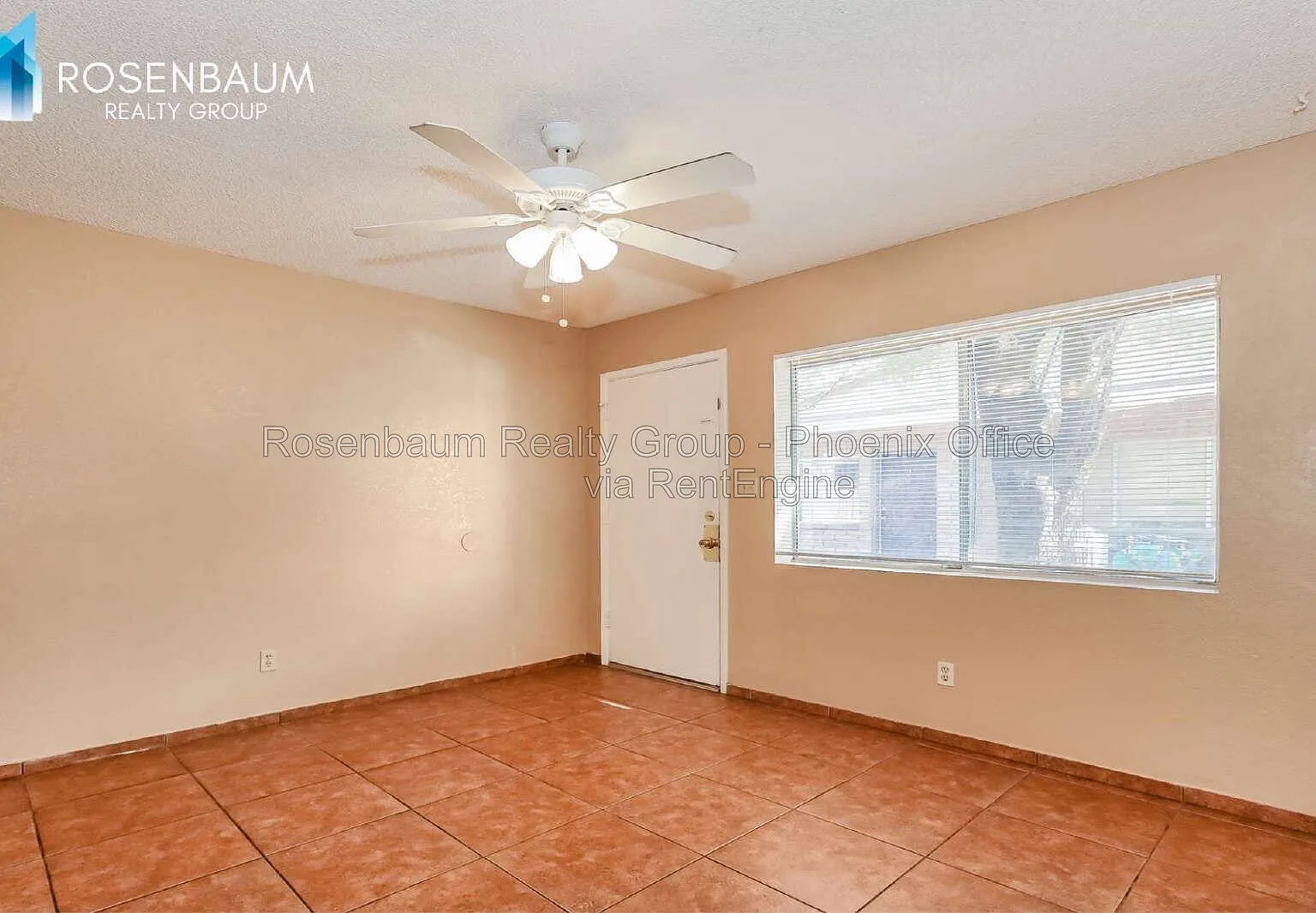 2 bed, 1.0 bath, 735 sqft, $957 — Photo 3
